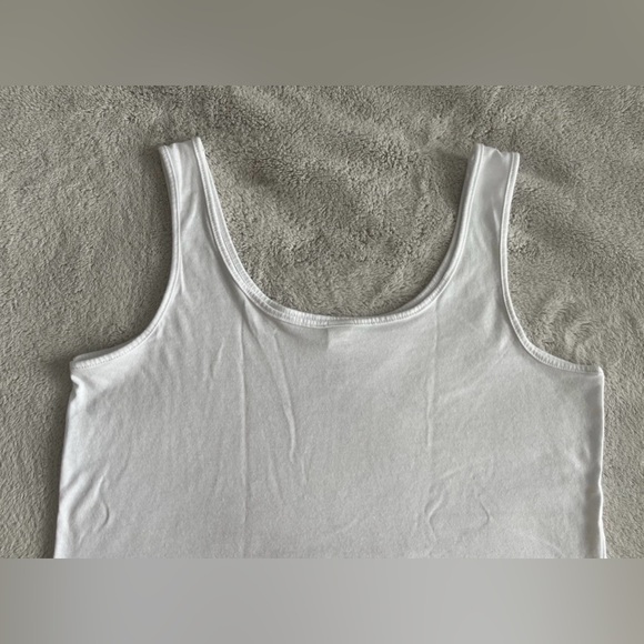 White “Jesus Loves Bikini Baristas” Tank Top Women’s Size S - Picture 7 of 9